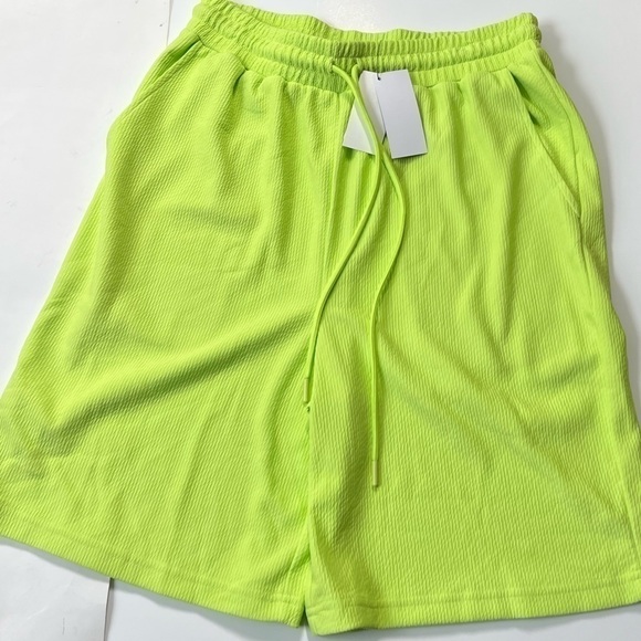 New Royalty by Maluma Men's Relaxed-Fit
Textured Ottoman Drawstring
Shorts, L - Picture 4 of 6